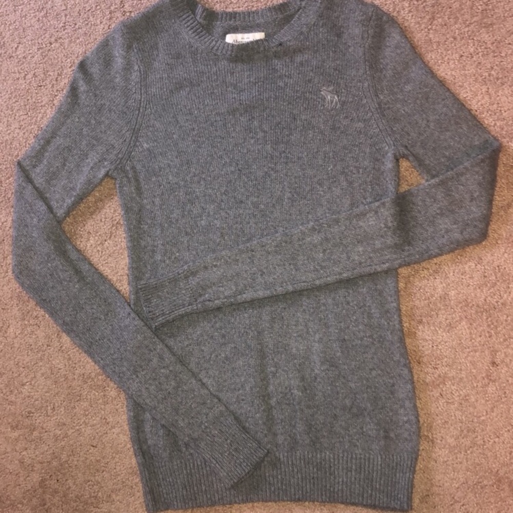 Abercrombie sweater Small